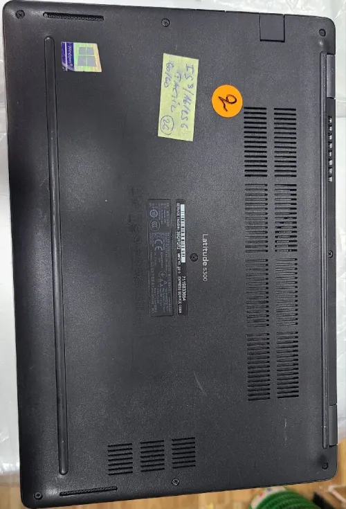 Dell Latitude 5300 13.3 Pouces Full HD Tactile i5 8eme 16 GB Ram DDR4 256 GB SSD Nvme