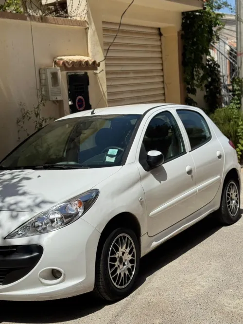 Peugeot 206 Plus 2011 