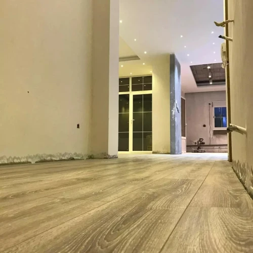 Revêtement Sol parquet stratifié et PVC 