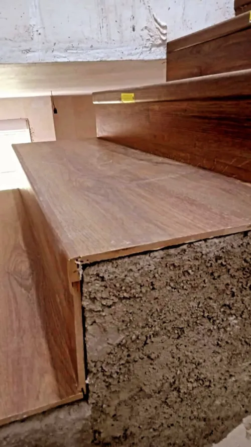 Parquet en bois stratifié 