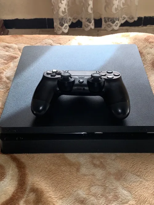 Ps4 slim