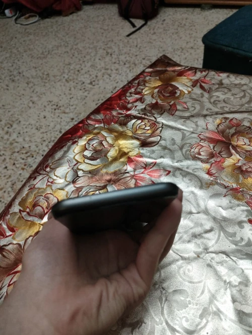 Realme C25 y