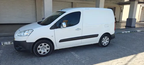 Peugeot Partner 2015 B9