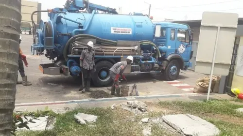 Camion vidange débouchage canalisation 7g7 