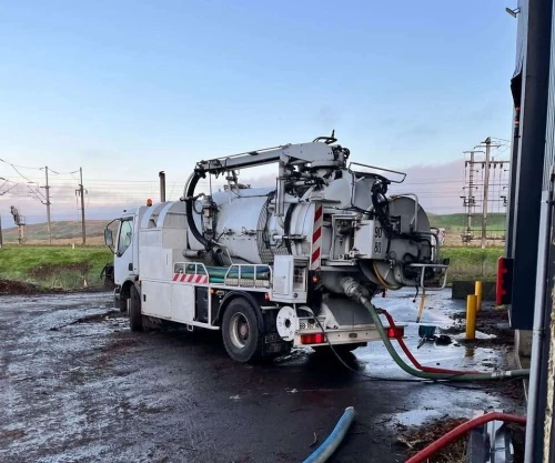 Camion vidange déboucher تسريح المجاري 24.7