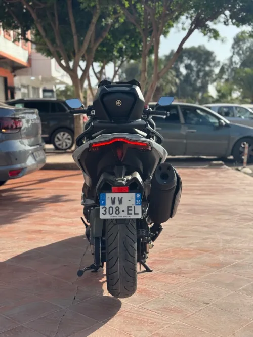 Yamaha T-max 560 2025