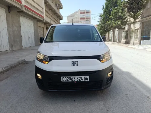 Fiat Doblo 2024 2 place