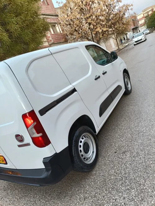 Fiat Doblo 2024 Italie