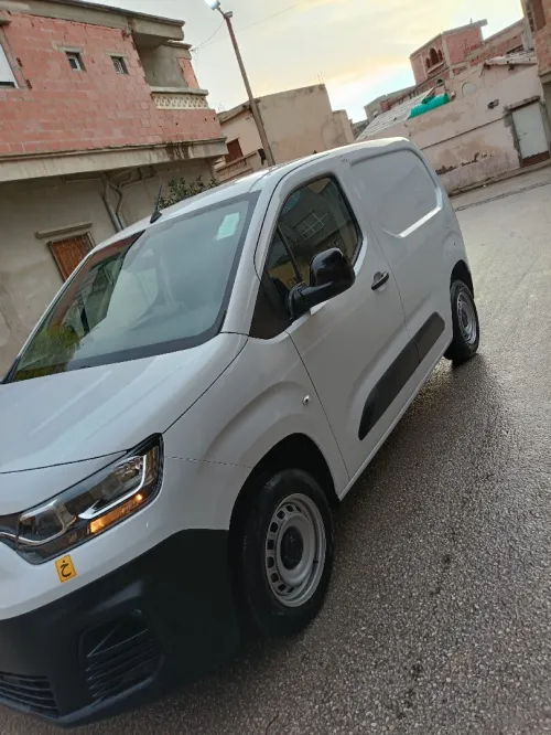 Fiat Doblo 2024 Italie
