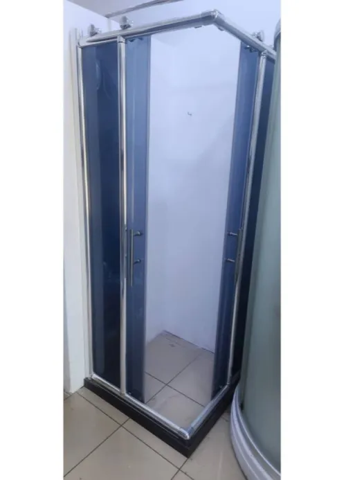 Cabine de douche équipée & douche italienne