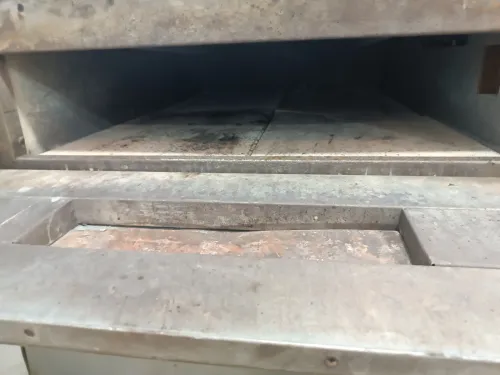 Four a pizza 