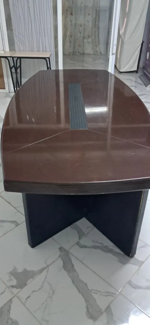 Table salle se réunion + bureau avec caisson intégré 