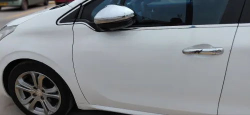 Peugeot 208 2015 Allure