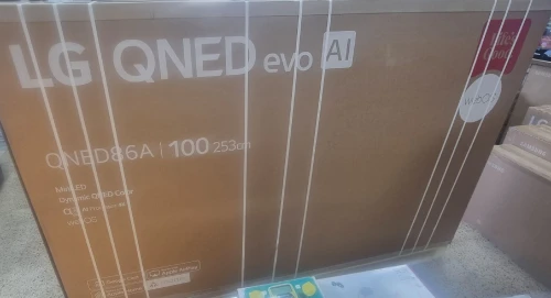 LG QNED86A
