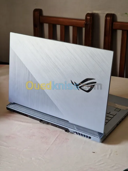 Asus rog strix scar 3