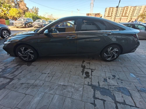 Hyundai Elantra 2025 La toute options