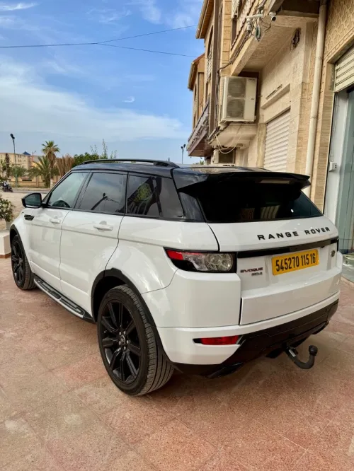 Land Rover ÉVOQUE 2015 