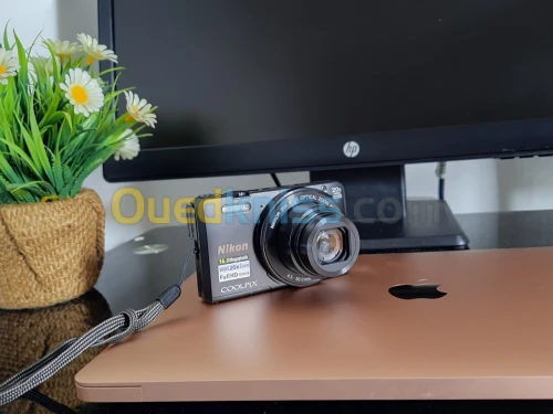NIKON COOLPIX S7000 