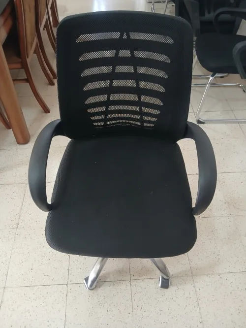 Chaises de bureau avec roulette (20) et (10) chaises de bureau sans  roulettes