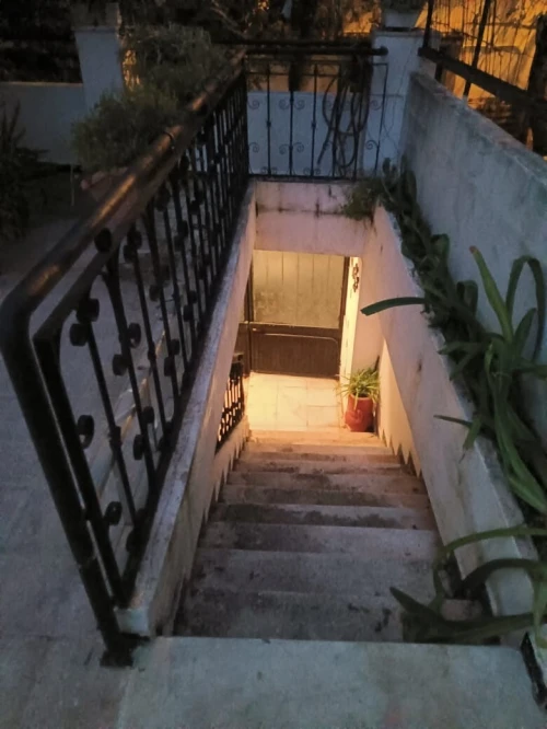 Location Niveau de villa F4 Alger Birkhadem