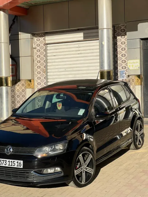 Volkswagen Polo 2015 R-line