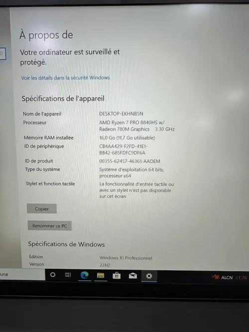 Pc portable p14s workstaion amd Rayzen 7 8840hs 16 gb ram 512 ssd Lecron 14.5 pouces with amd Radeon graphics 780m avec chargeur original