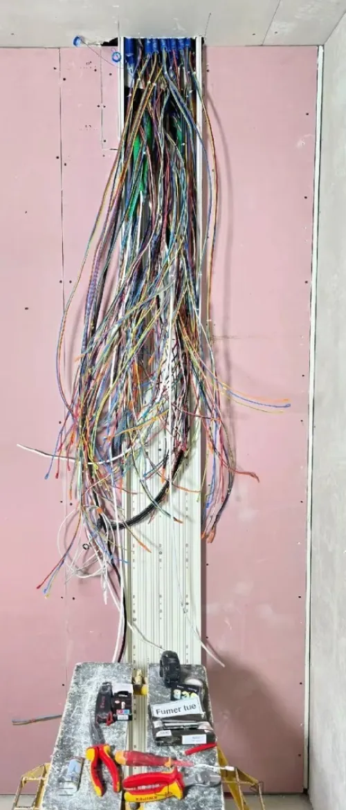 Électricien bâtiment et industrielle qualifié