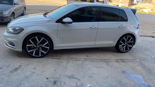 Volkswagen Golf 7 2018 Carat