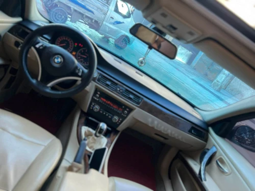BMW E90 2010 320i dynamique edition