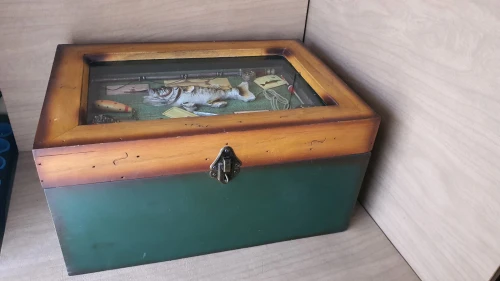 Vintage Coffre vitrine à décor marin en bois 