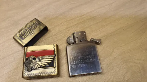 Briquet de la marque Earth, modèle: AMERICAN GLADIATORS 