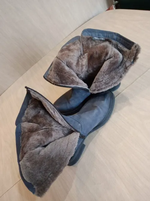 Bottine en cuir - doublure chaude de la grande marque Tamaris, pointure : 37 