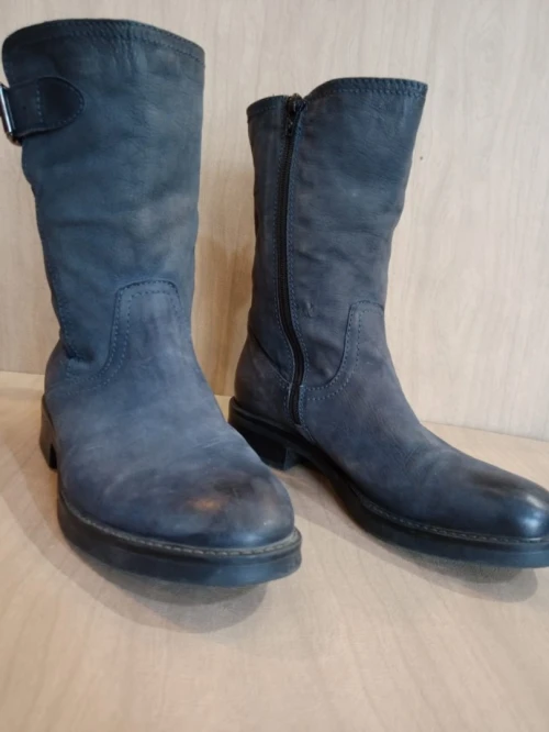 Bottine en cuir - doublure chaude de la grande marque Tamaris, pointure : 37 