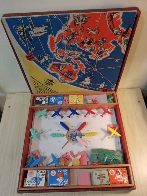 Vintage coffret jeux de société COSMAIL des années 50's , stratégie, économie, géographie du monde