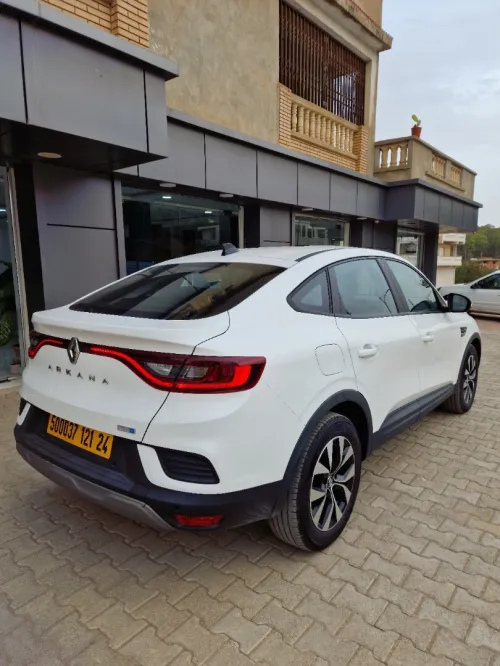 Renault Arkana 2021 E-tech Engeered