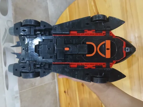TRANSFORMING BATMOBILE BATMAN THE BRAVE AND THE BOLD DC COMICS MATTEL 