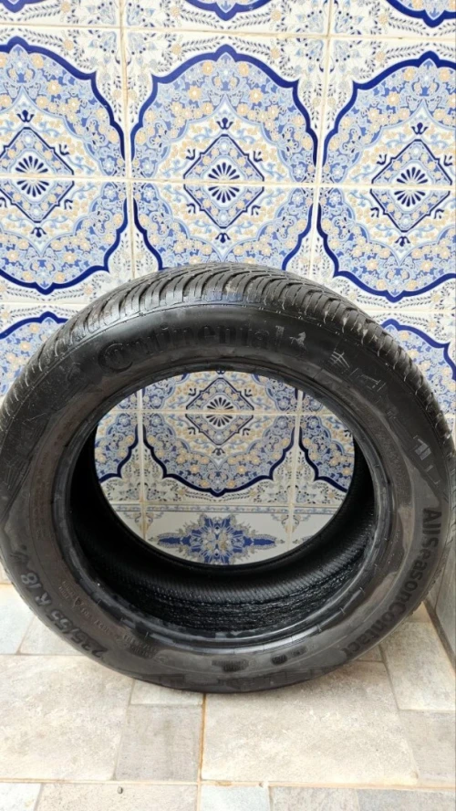 4 pneus continental 235/55/R18