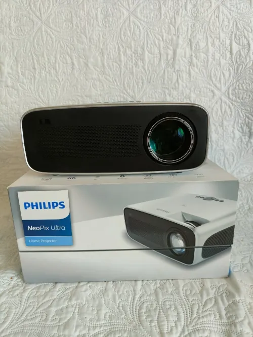 Vidéo projecteur Philips neopix ultra
