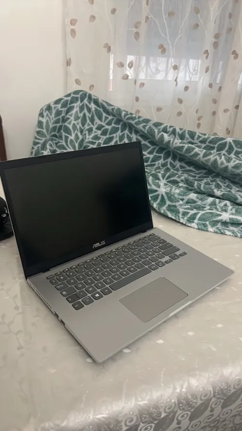 Laptop ASUS i3 10eme Génération