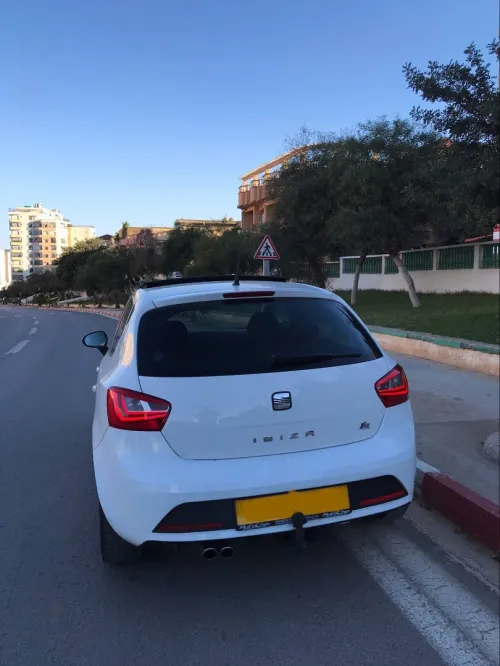 Seat Ibiza 2015 Fully +Toit ouvrant