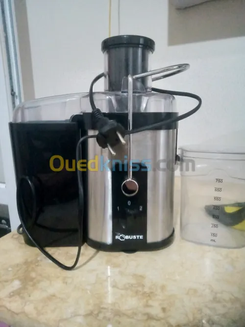 Jus centrifugeuse ROBUSTE عصارة فواكه وخضر جديدة 