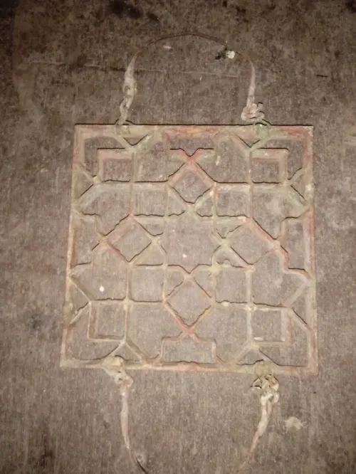 Molde cuivre motif mosaïque carllage entien