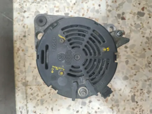 Alternateur Bosch 14V VW / Audi 1.9 TDI (roulement légèrement bruyant)