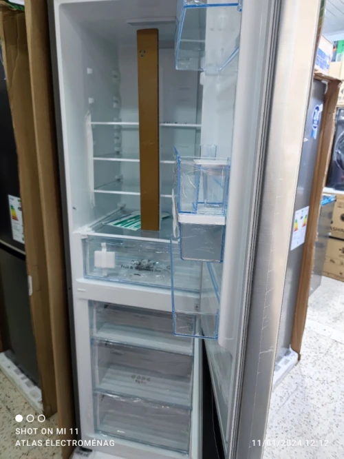  REFRIGERATEUR HISENSE COMBINE AFFICHEUR 300L - RD-39WC