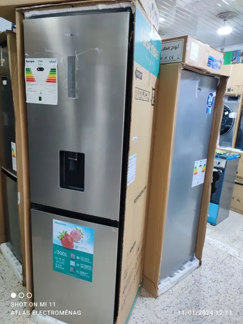  REFRIGERATEUR HISENSE COMBINE AFFICHEUR 300L - RD-39WC
