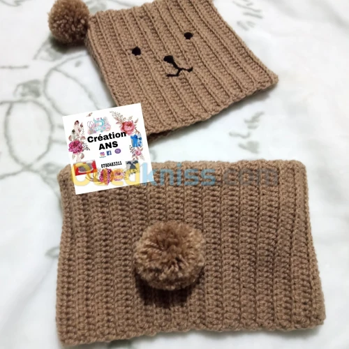 Bonnets+châle en crochets travail à main
