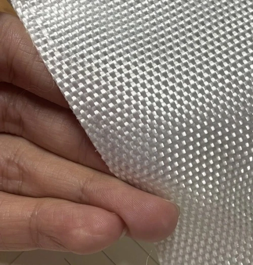 Géotextile Tissé de Renforcement 150 kN-Disponible chez OROMAX.