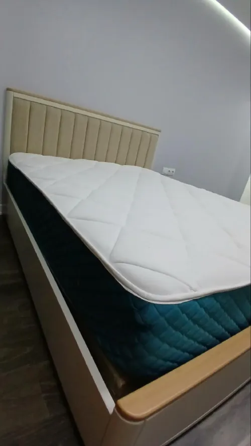 Matelas 1 place 1m60 x 1m90 h 27 cm