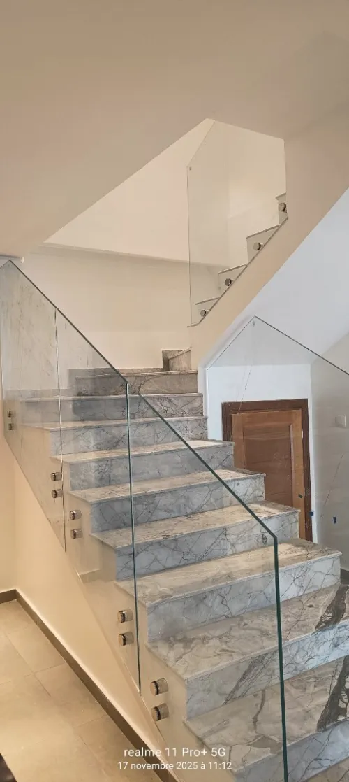 Minuisier aluminium pvc  et verre