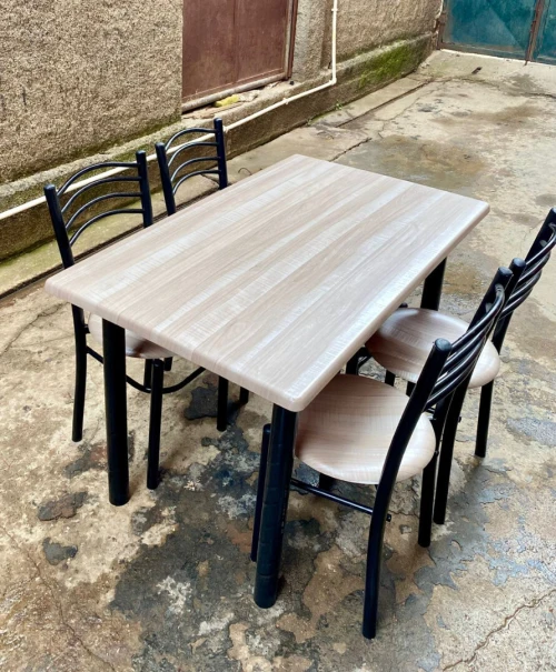 Table de Cuisine 4 Chaise 